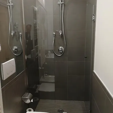 Apartment Lhp *