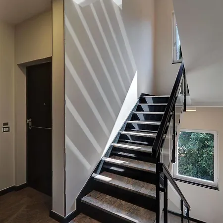 Lhp Apartment